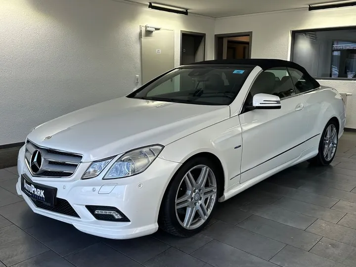 Mercedes-Benz E 200
