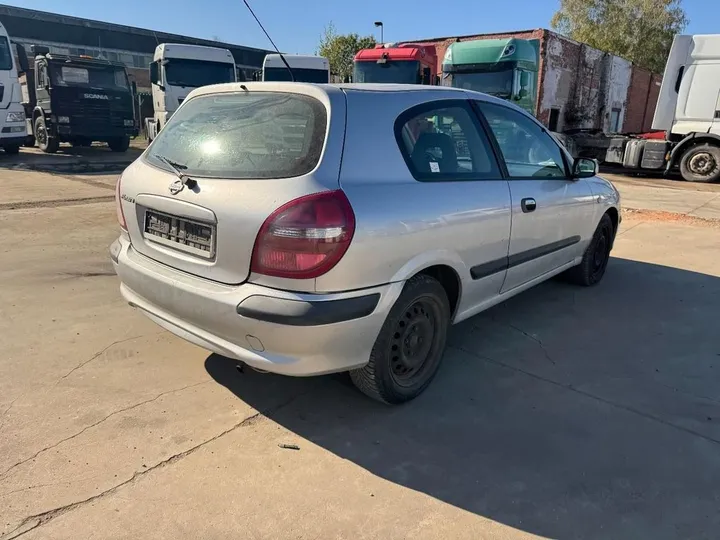 Nissan Almera