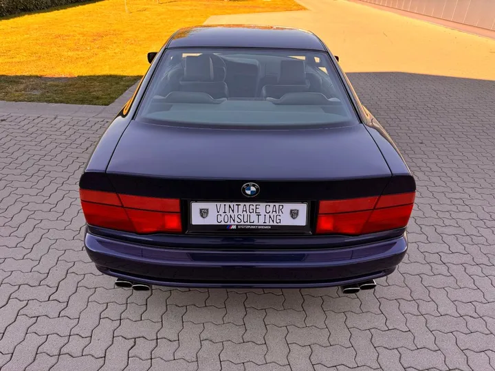 BMW 850