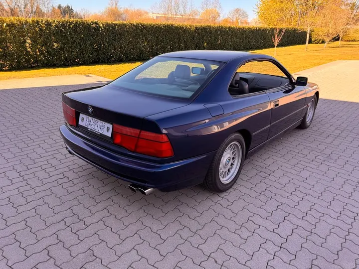 BMW 850