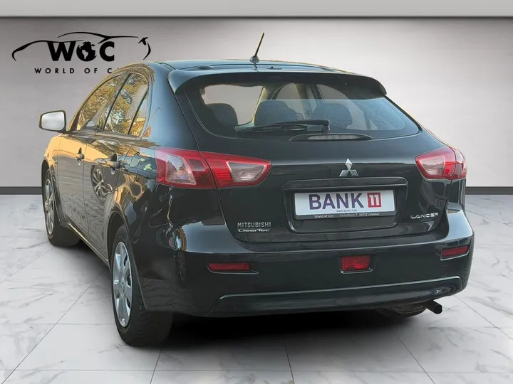 Mitsubishi Lancer