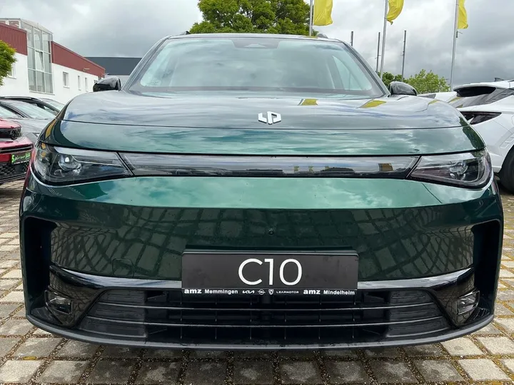 Leapmotor C10