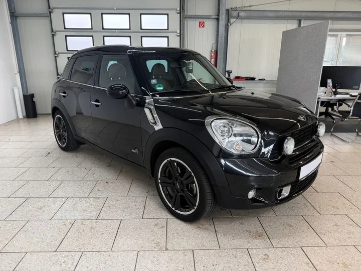 MINI Countryman S (Cooper)