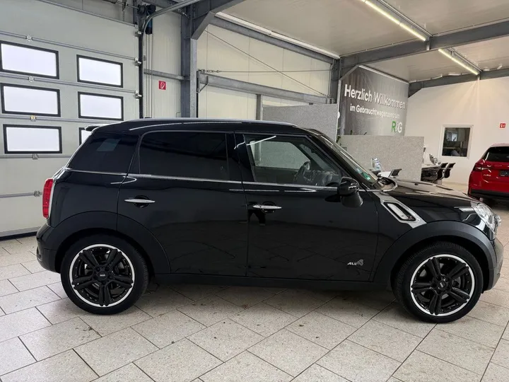 MINI Countryman S (Cooper)