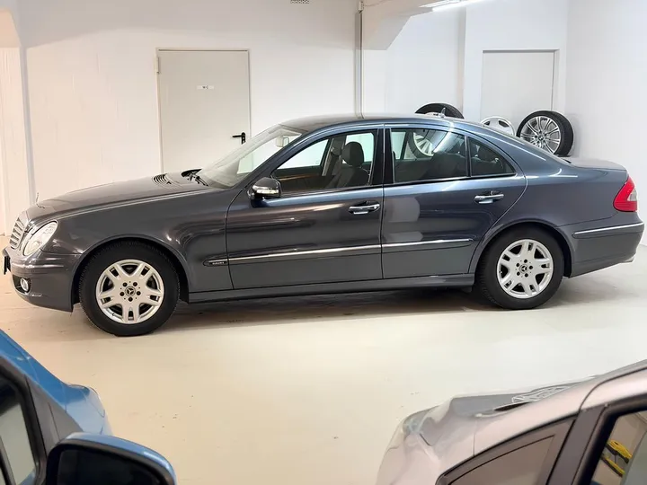 Mercedes-Benz E 280