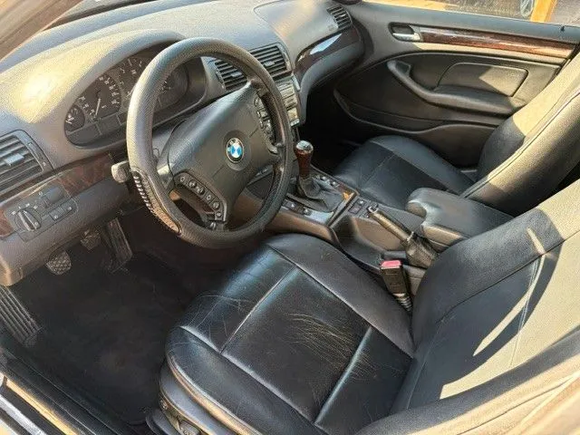 BMW 330