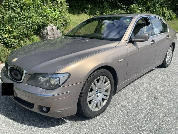 BMW 760