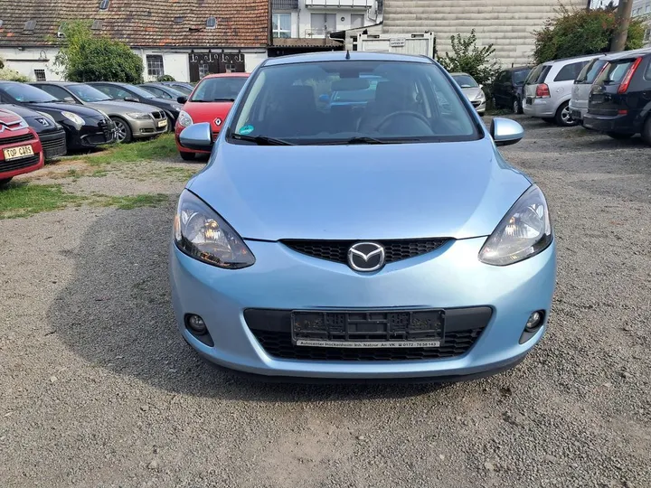Mazda 2