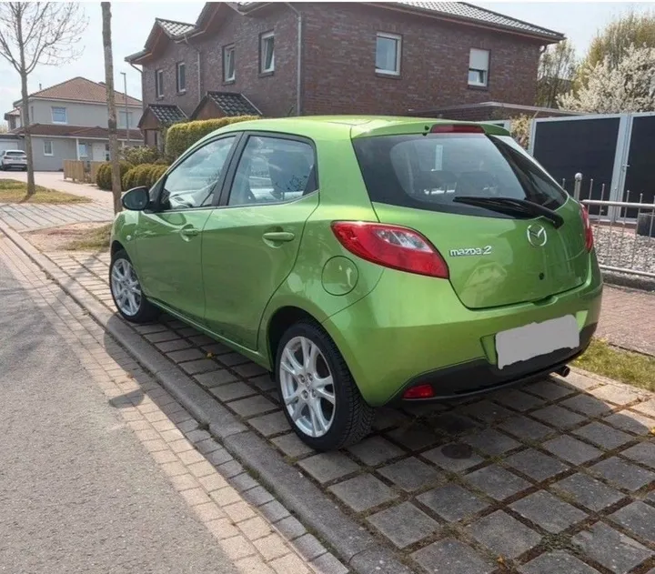 Mazda 2