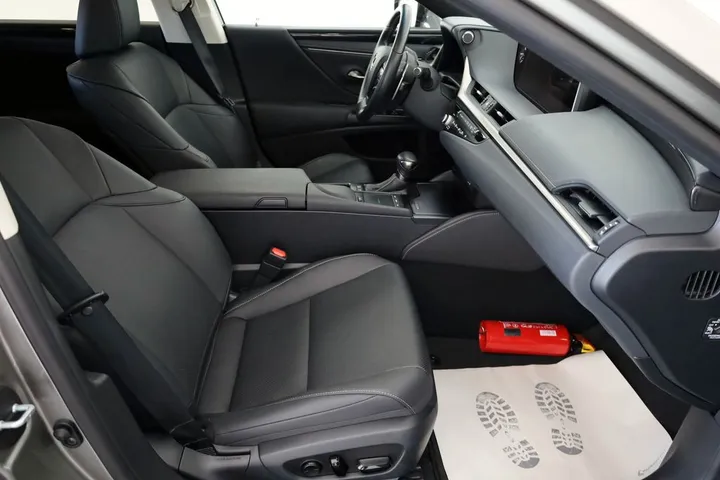 Lexus ES 300