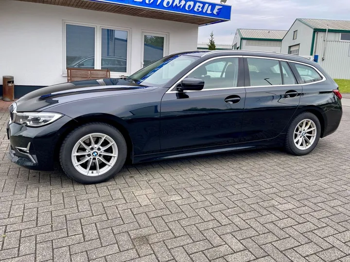 BMW 320