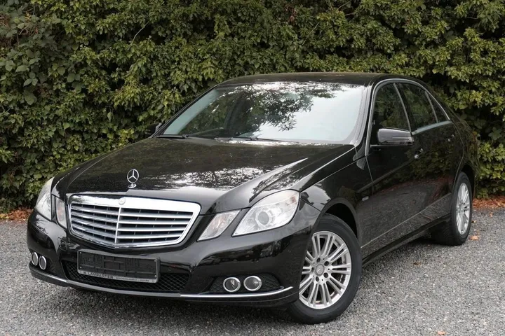 Mercedes-Benz E 220