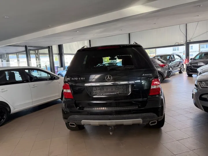 Mercedes-Benz ML 320