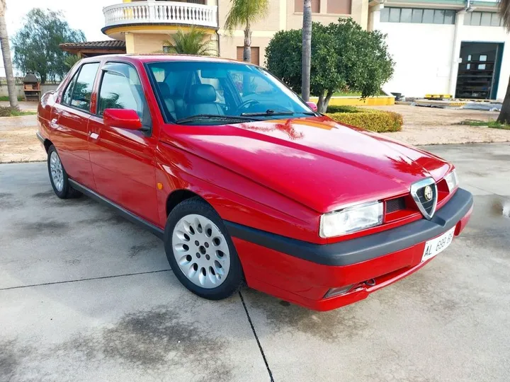 Alfa Romeo 155