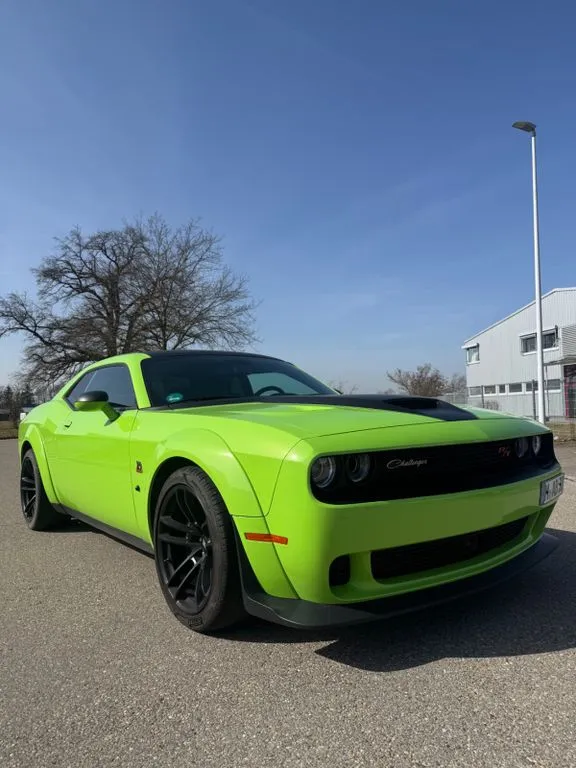 Dodge Challenger