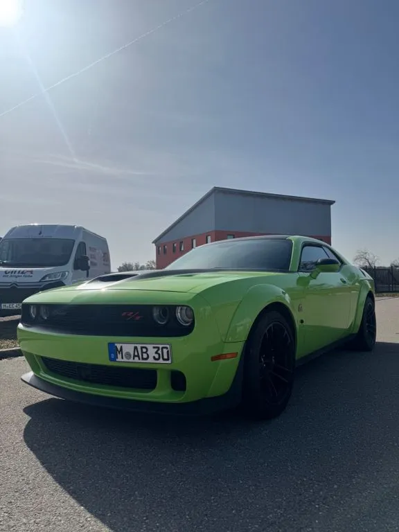 Dodge Challenger