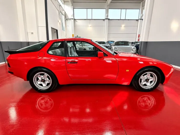 Porsche 924