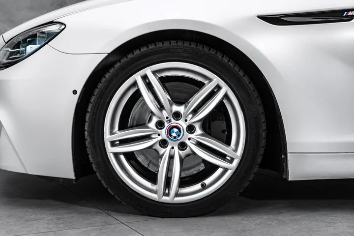 BMW 650