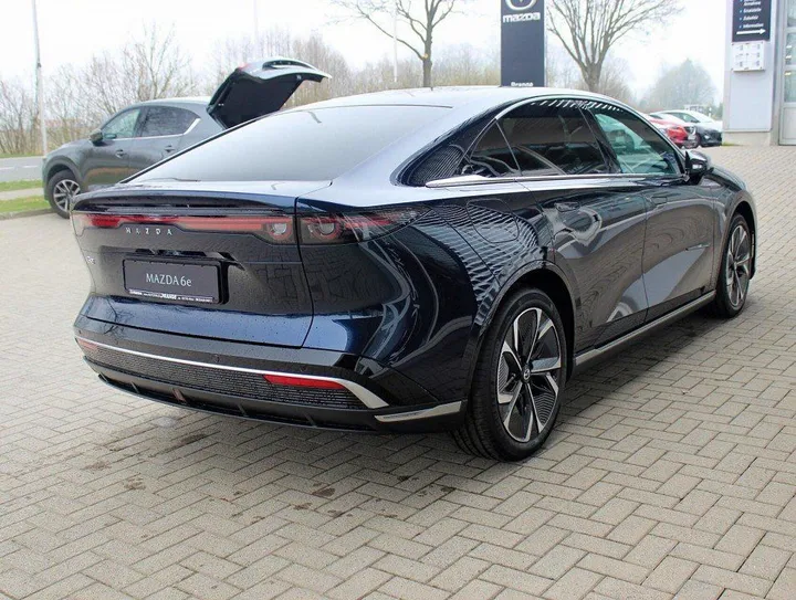 Mazda 6e
