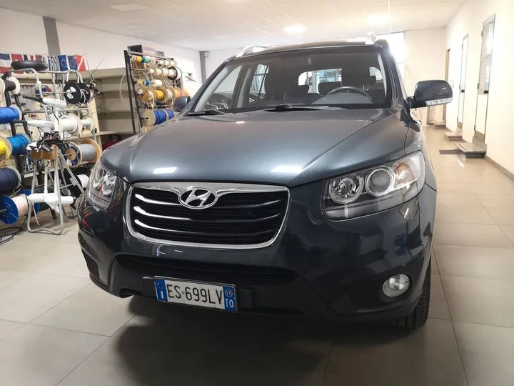 Hyundai SANTA FE