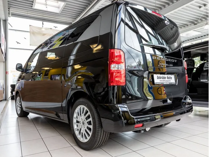 Peugeot Traveller