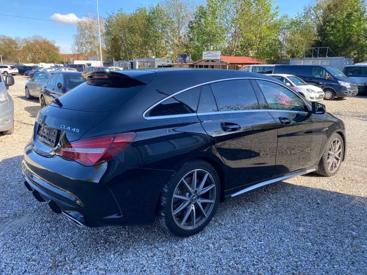 Mercedes-Benz CLA 45 AMG