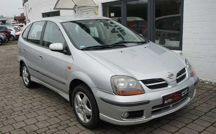 Nissan Almera