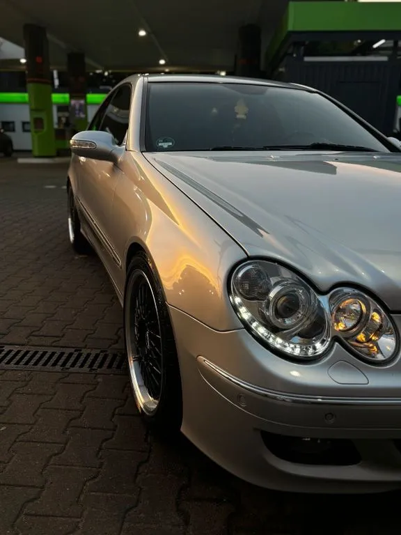 Mercedes-Benz CLK 200