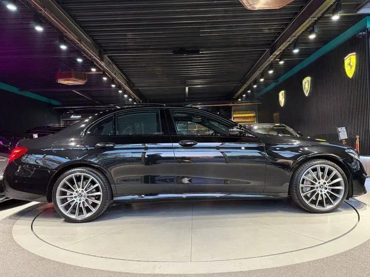 Mercedes-Benz E 400