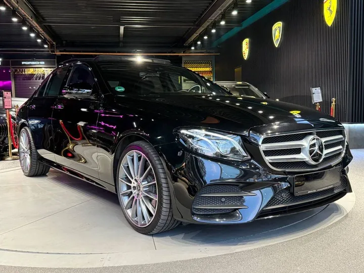 Mercedes-Benz E 400