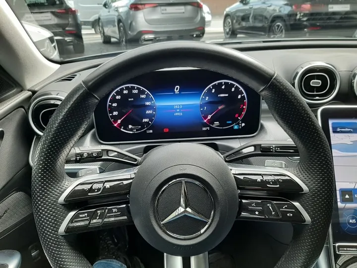 Mercedes-Benz C 180