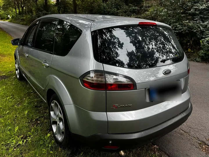 Ford S-Max