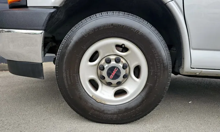 GMC Savana