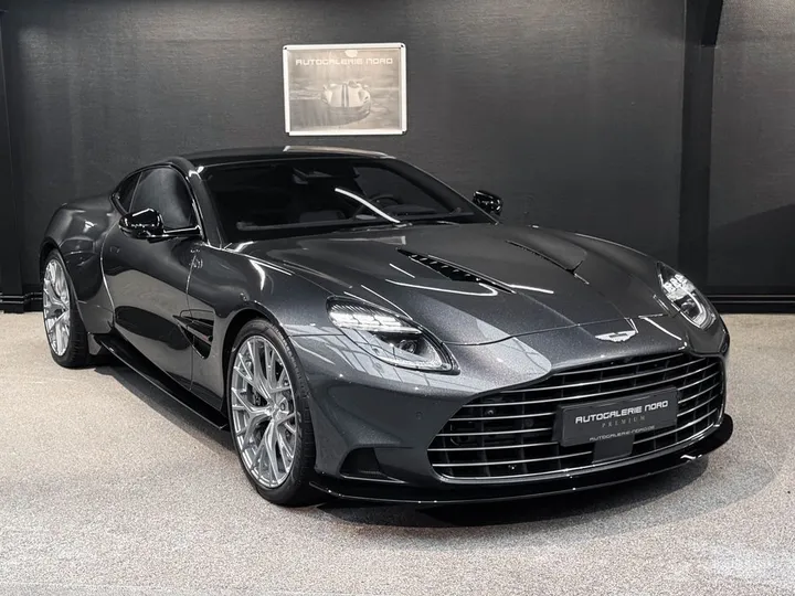 Aston Martin Vanquish