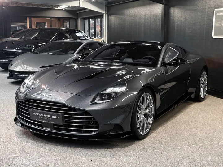 Aston Martin Vanquish