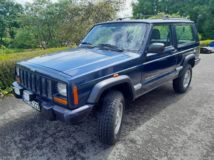 Jeep Cherokee