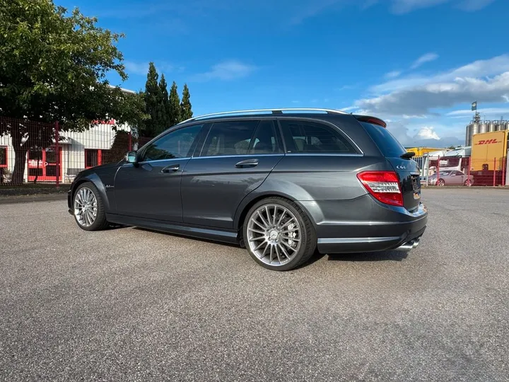 Mercedes-Benz C 63 AMG