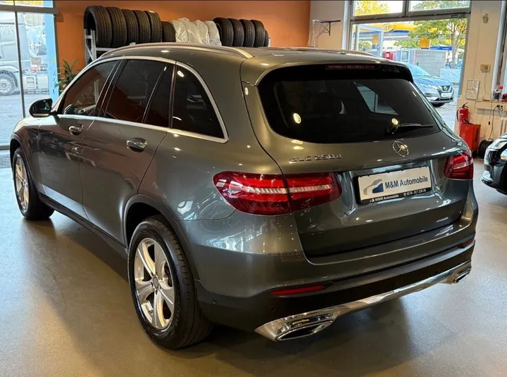 Mercedes-Benz GLC 250
