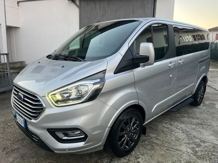 Ford Tourneo Custom