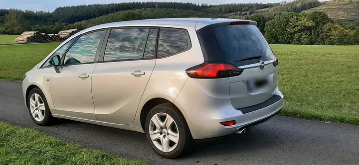 Opel Zafira Tourer
