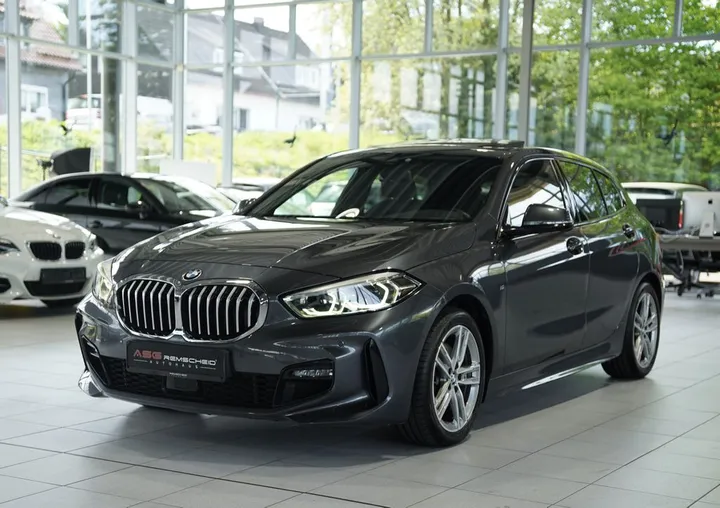 BMW 118