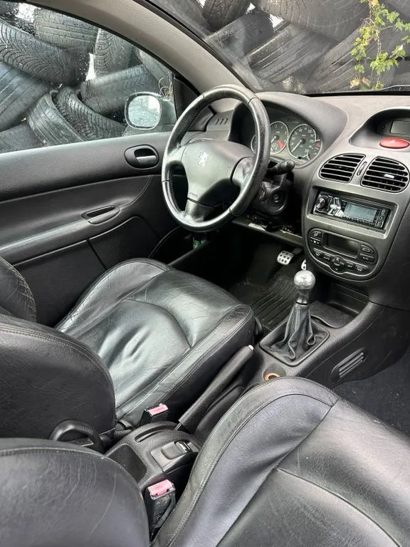Peugeot 206
