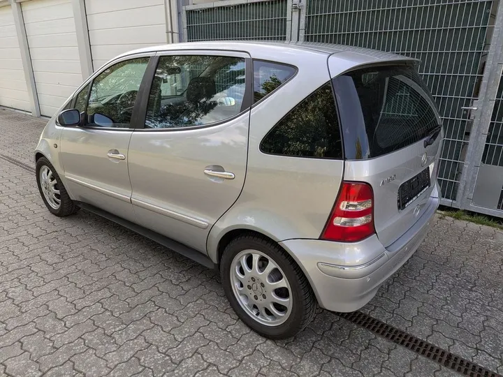 Mercedes-Benz A 190