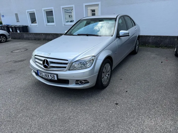 Mercedes-Benz C 220