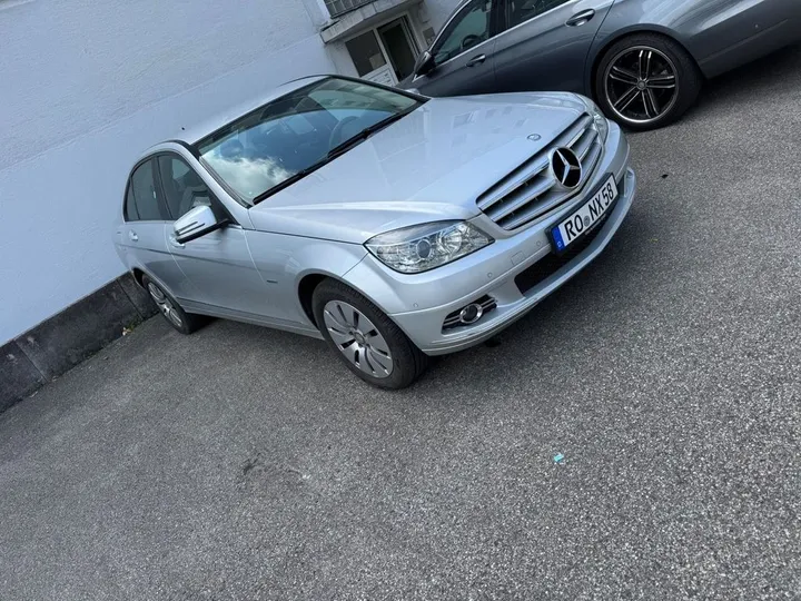 Mercedes-Benz C 220