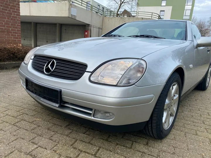 Mercedes-Benz SLK 200
