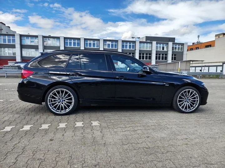 BMW 325