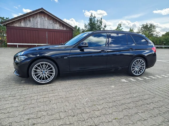 BMW 325