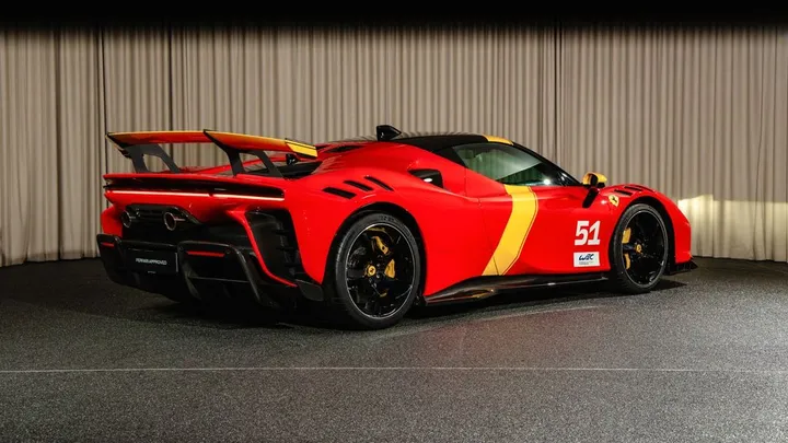 Ferrari SF90