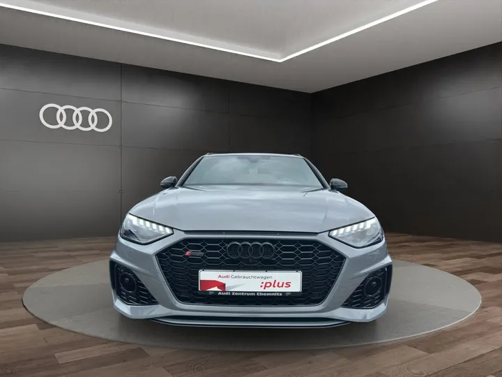 Audi RS4